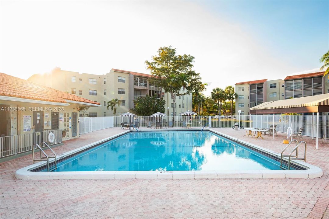 В аренду: $1,650 (1 спален, 1 ванн, 810 Квадратных фут)