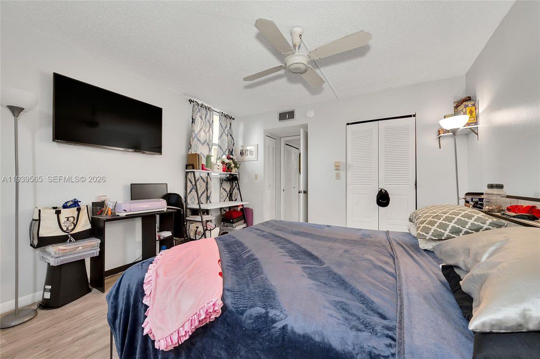 В аренду: $1,650 (1 спален, 1 ванн, 810 Квадратных фут)