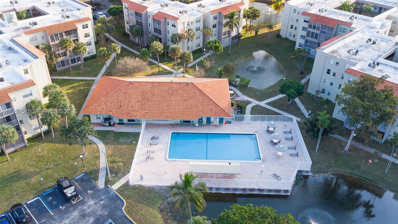 В аренду: $1,650 (1 спален, 1 ванн, 810 Квадратных фут)