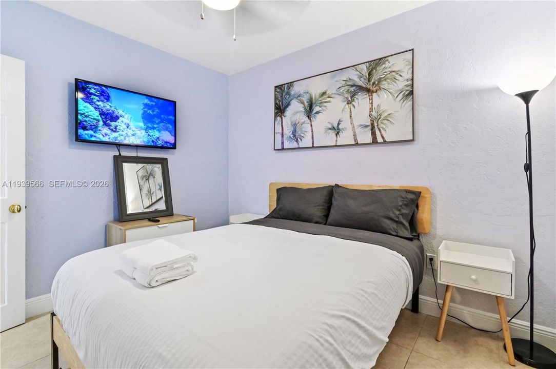 В аренду: $8,500 (4 спален, 2 ванн, 1668 Квадратных фут)