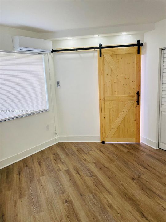 待售: $178,000 (1 贝兹, 1 浴室, 660 平方英尺)