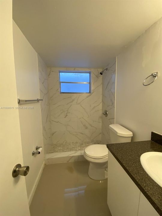 For Sale: $175,000 (2 beds, 2 baths, 1000 Square Feet)