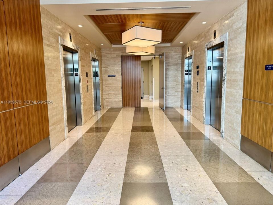 待售: $620,000 (0 贝兹, 0 浴室, 0 平方英尺)