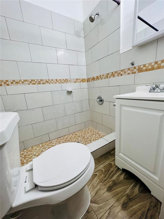 出租: $1,600 (1 贝兹, 1 浴室, 520 平方英尺)