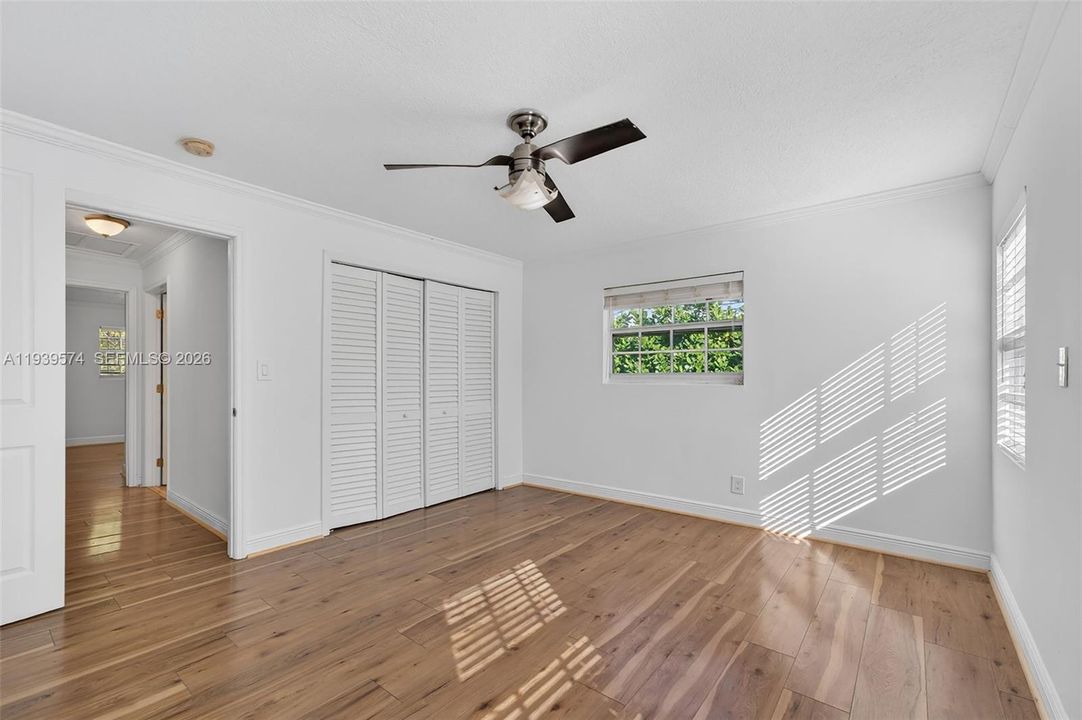 For Rent: $3,000 (2 beds, 1 baths, 1156 Square Feet)