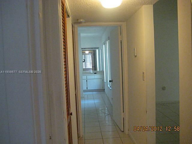 Activo con contrato: $275,000 (2 camas, 2 baños, 1040 Pies cuadrados)