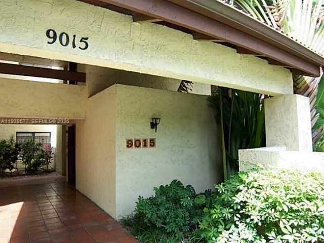 Activo con contrato: $275,000 (2 camas, 2 baños, 1040 Pies cuadrados)