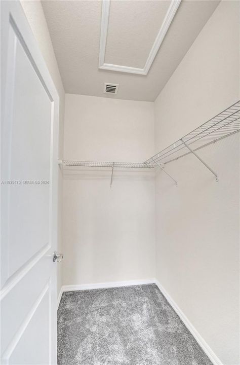 出租: $3,990 (3 贝兹, 2 浴室, 1780 平方英尺)