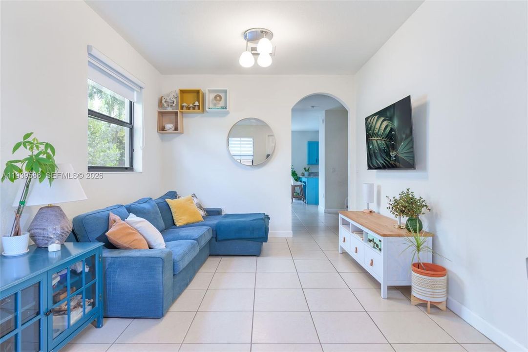 待售: $688,000 (4 贝兹, 2 浴室, 1793 平方英尺)