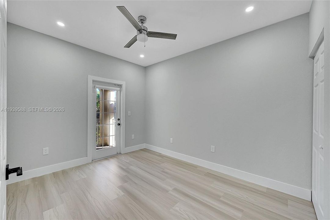 For Sale: $545,000 (3 beds, 2 baths, 1442 Square Feet)