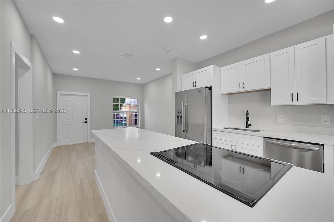 For Sale: $545,000 (3 beds, 2 baths, 1442 Square Feet)