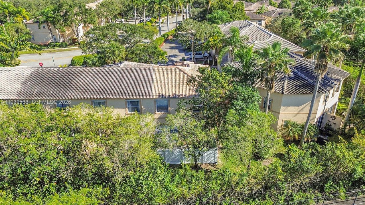 For Sale: $545,000 (3 beds, 2 baths, 1442 Square Feet)