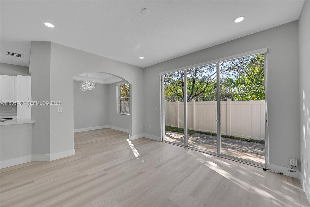 For Sale: $545,000 (3 beds, 2 baths, 1442 Square Feet)