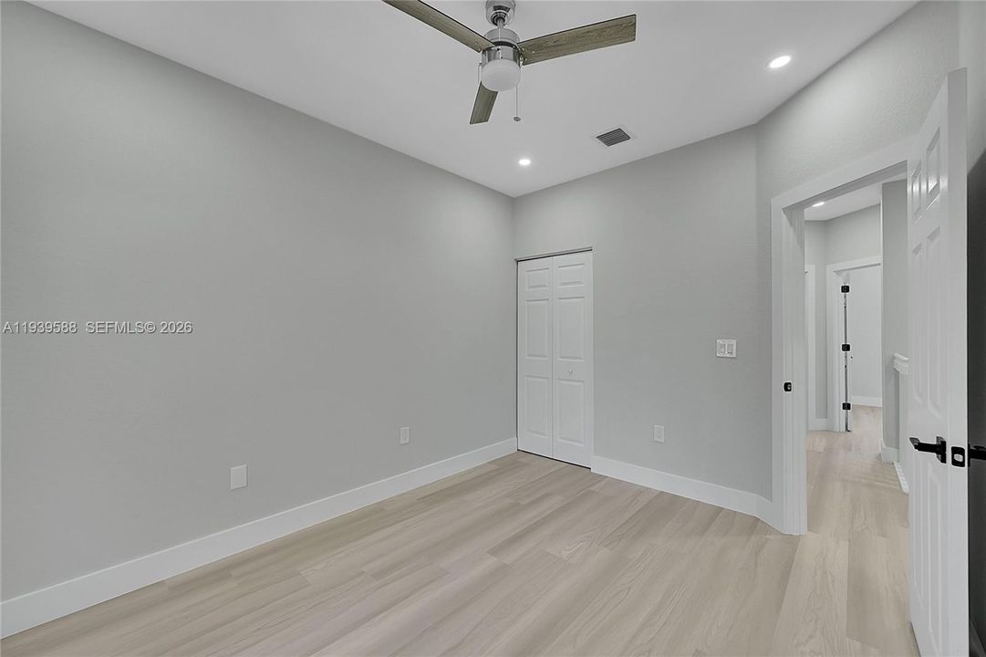 For Sale: $545,000 (3 beds, 2 baths, 1442 Square Feet)