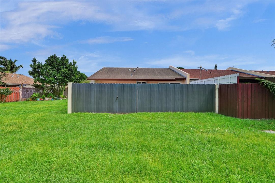 В аренду: $3,000 (3 спален, 2 ванн, 1061 Квадратных фут)