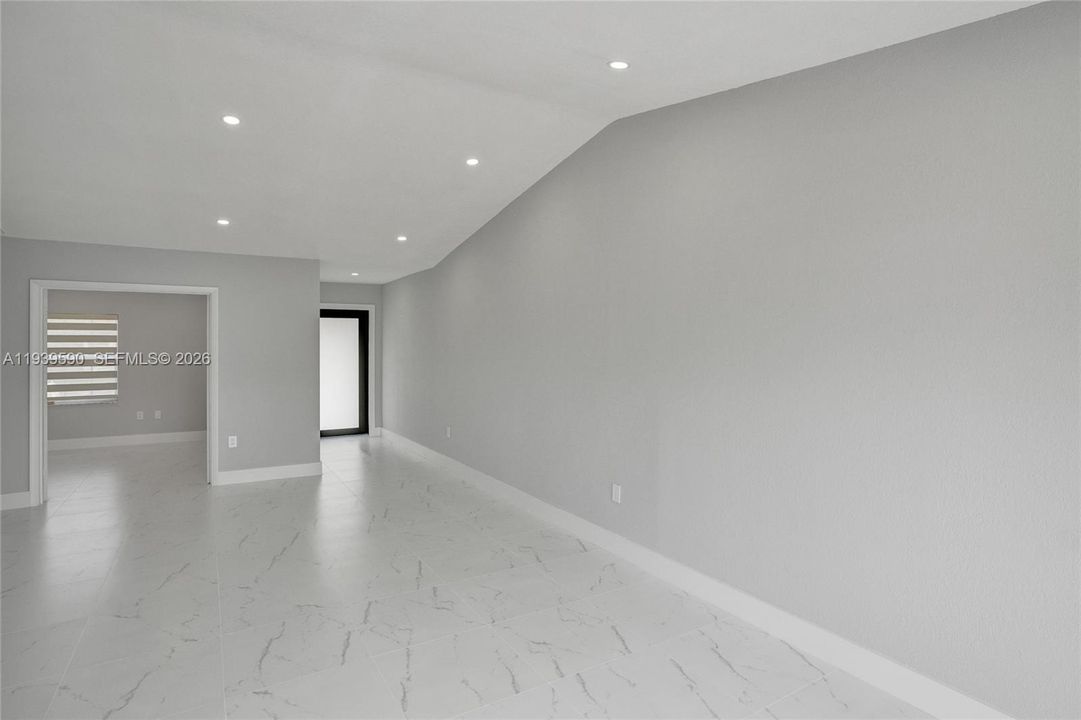 В аренду: $3,000 (3 спален, 2 ванн, 1061 Квадратных фут)