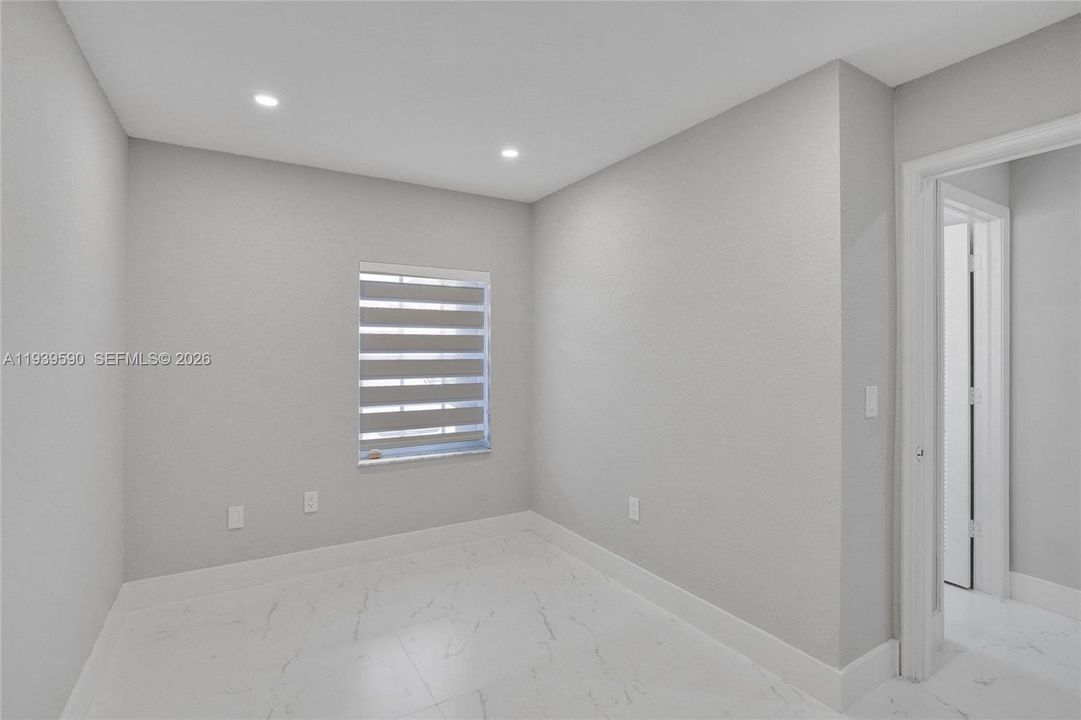 В аренду: $3,000 (3 спален, 2 ванн, 1061 Квадратных фут)