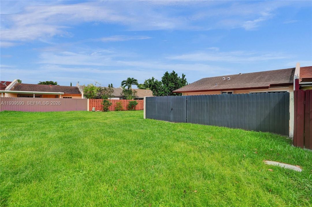 В аренду: $3,000 (3 спален, 2 ванн, 1061 Квадратных фут)