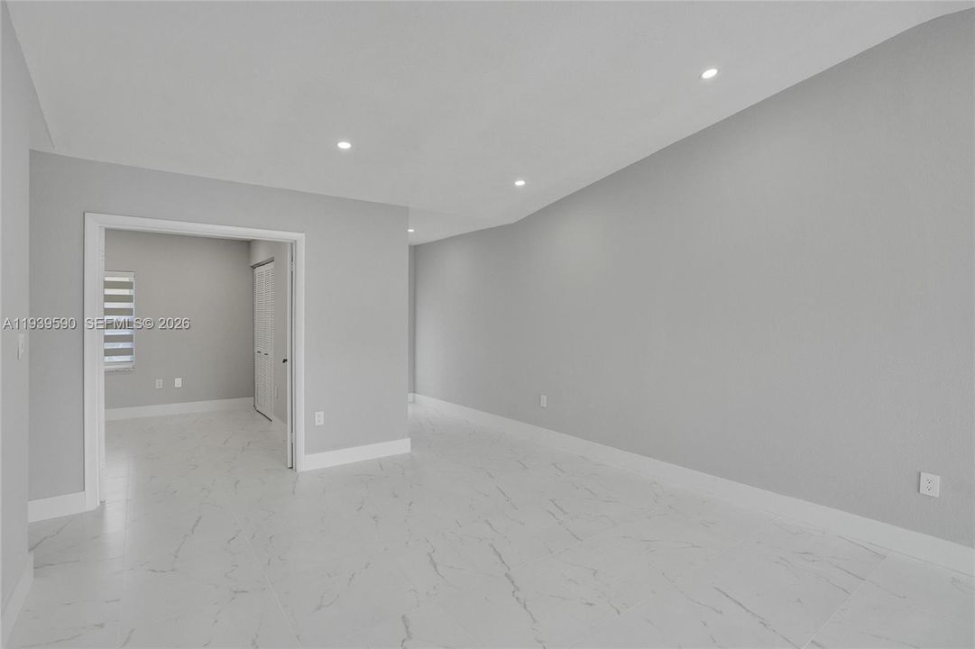 В аренду: $3,000 (3 спален, 2 ванн, 1061 Квадратных фут)