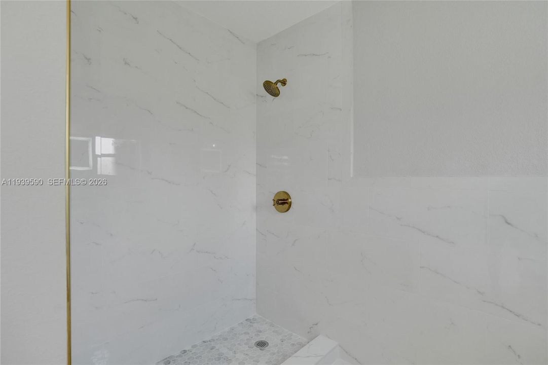 В аренду: $3,000 (3 спален, 2 ванн, 1061 Квадратных фут)