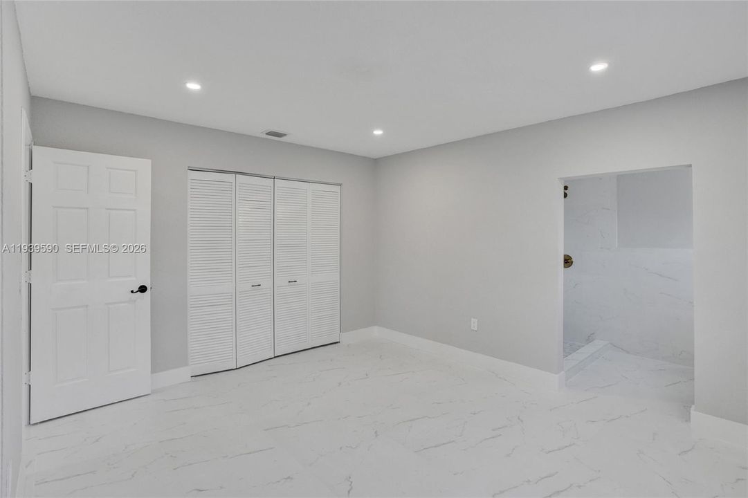 В аренду: $3,000 (3 спален, 2 ванн, 1061 Квадратных фут)