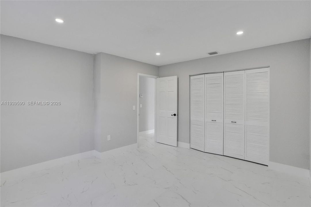 В аренду: $3,000 (3 спален, 2 ванн, 1061 Квадратных фут)