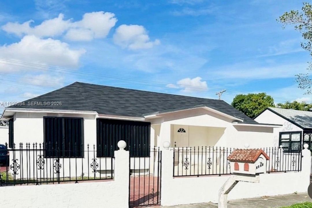 待售: $1,250,000 (7 贝兹, 5 浴室, 2394 平方英尺)