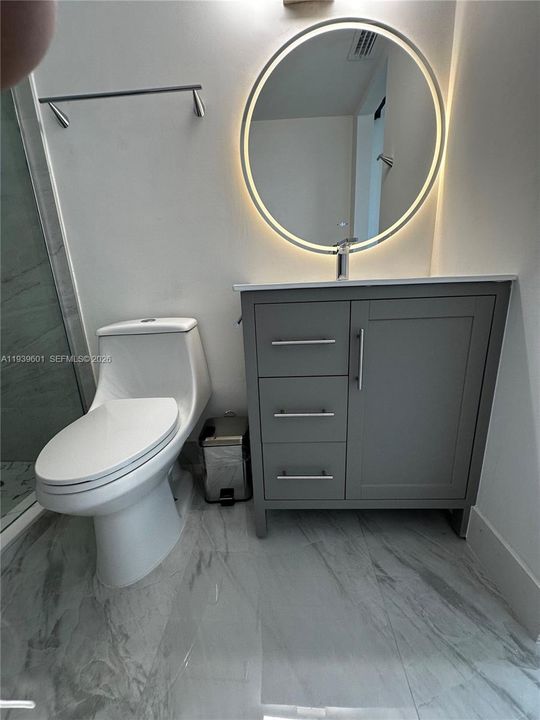 En Renta: $2,750 (2 camas, 2 baños, 1037 Pies cuadrados)