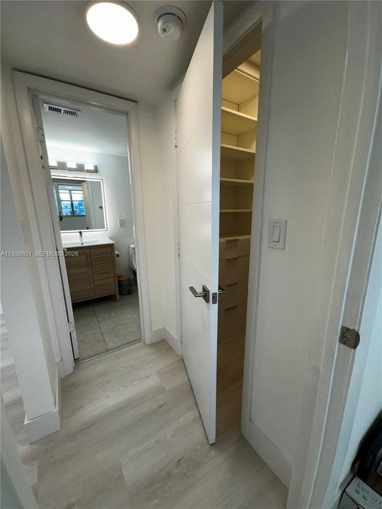 En Renta: $2,750 (2 camas, 2 baños, 1037 Pies cuadrados)