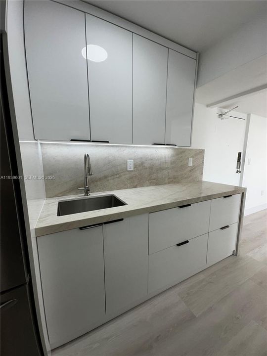 En Renta: $2,750 (2 camas, 2 baños, 1037 Pies cuadrados)