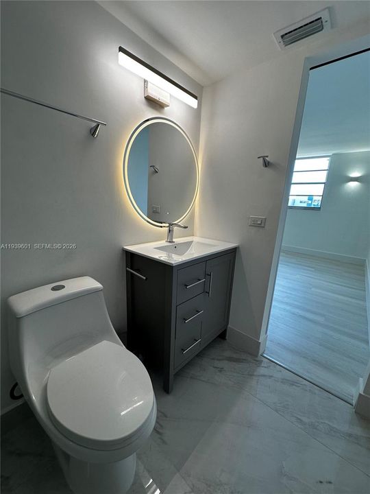 En Renta: $2,750 (2 camas, 2 baños, 1037 Pies cuadrados)