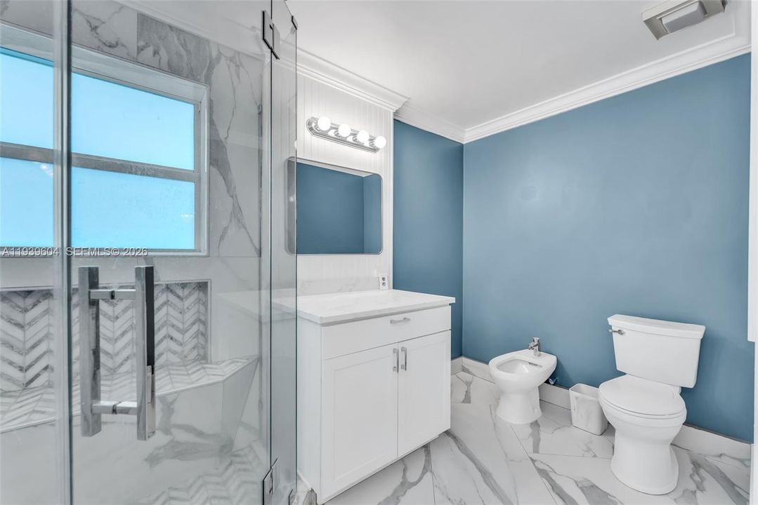 En Venta: $694,900 (3 camas, 2 baños, 1980 Pies cuadrados)