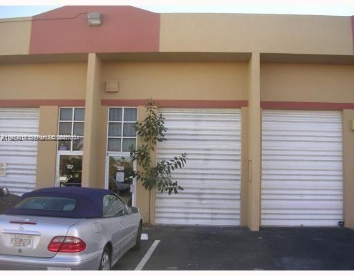 出租: $1,500 (0 贝兹, 0 浴室, 0 平方英尺)