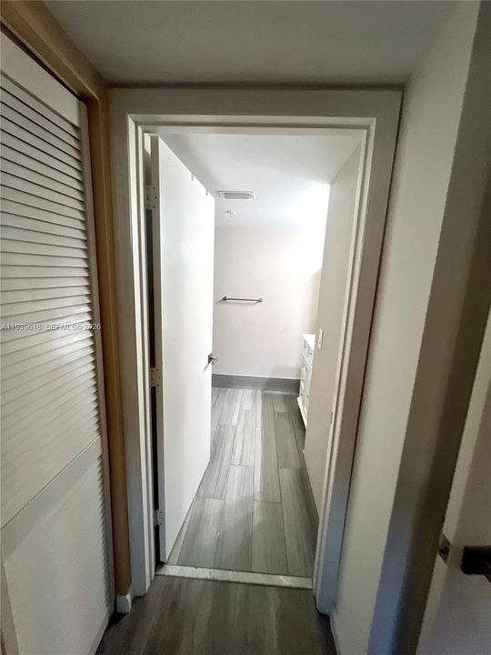 For Sale: $335,777 (2 beds, 2 baths, 1000 Square Feet)