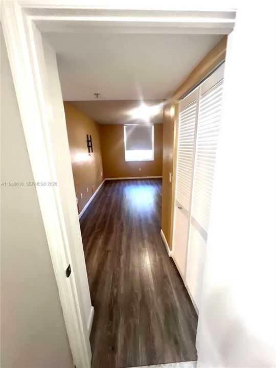 For Sale: $335,777 (2 beds, 2 baths, 1000 Square Feet)