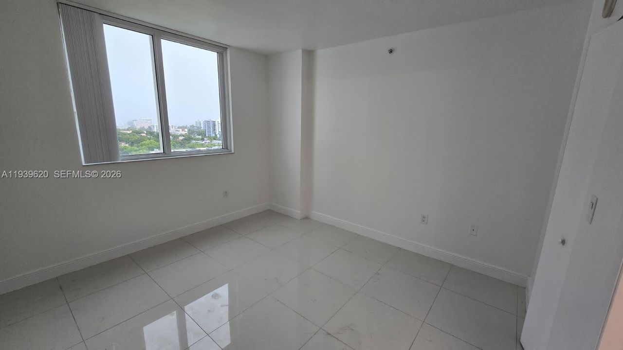 En Venta: $305,000 (1 camas, 2 baños, 804 Pies cuadrados)