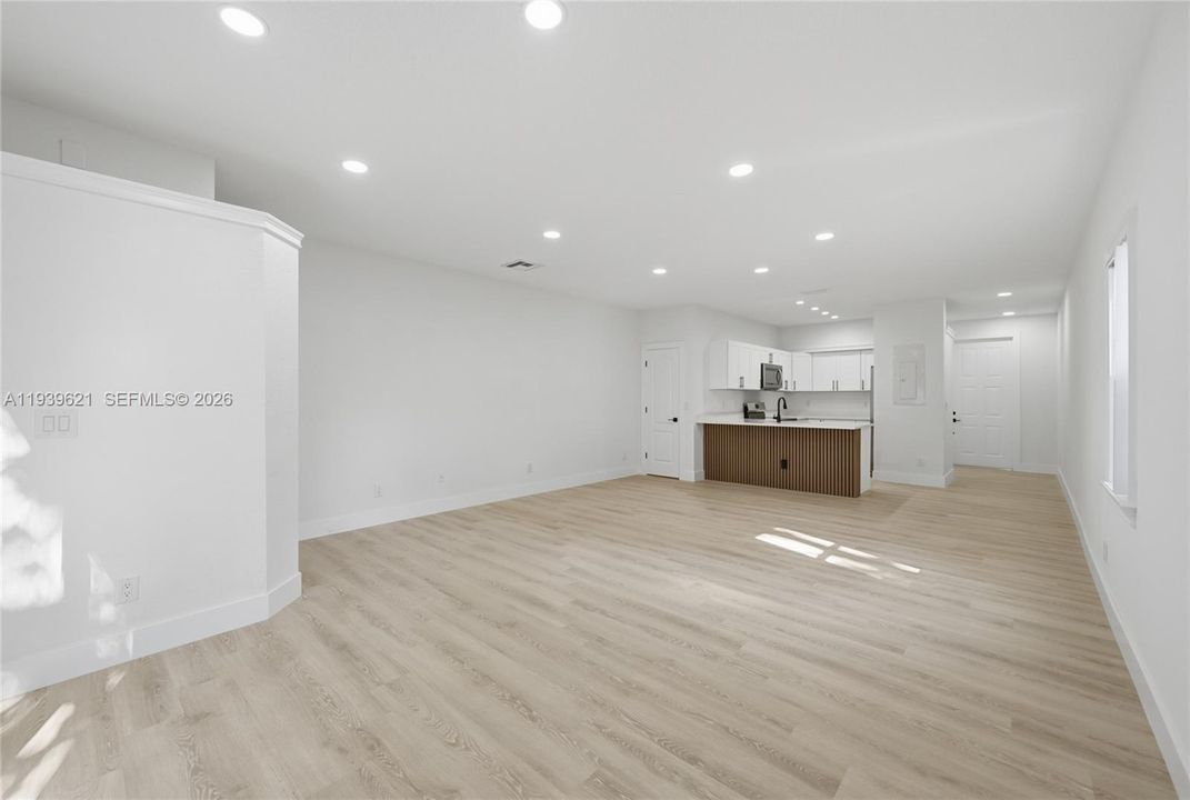 На продажу: $439,999 (3 спален, 2 ванн, 1524 Квадратных фут)