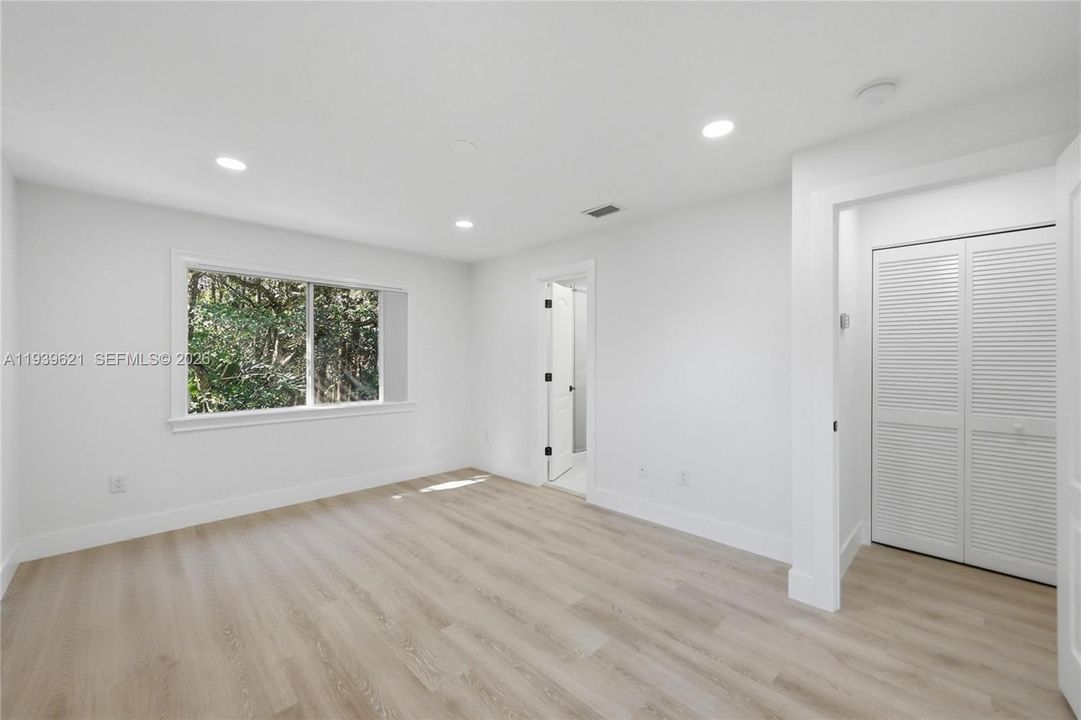 На продажу: $439,999 (3 спален, 2 ванн, 1524 Квадратных фут)