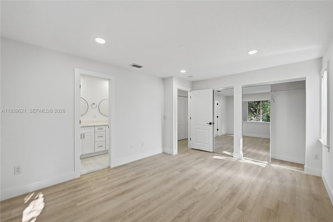 На продажу: $439,999 (3 спален, 2 ванн, 1524 Квадратных фут)