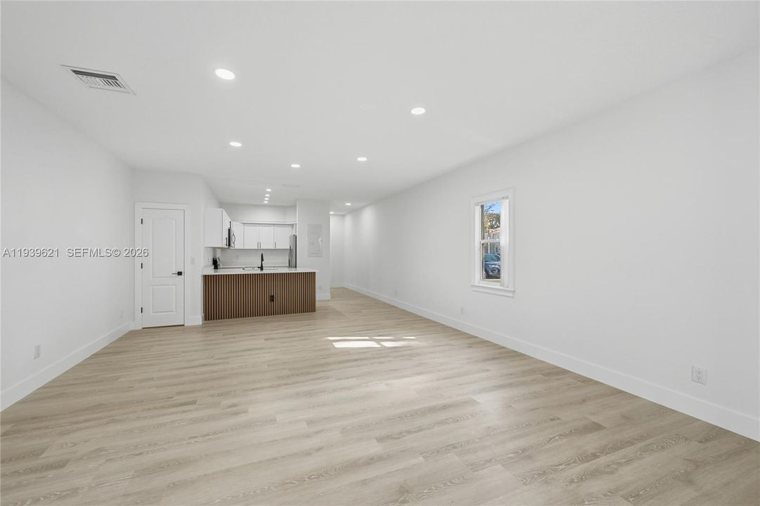 На продажу: $439,999 (3 спален, 2 ванн, 1524 Квадратных фут)