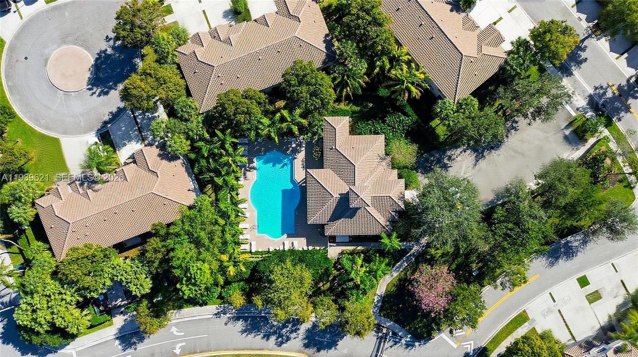 На продажу: $439,999 (3 спален, 2 ванн, 1524 Квадратных фут)