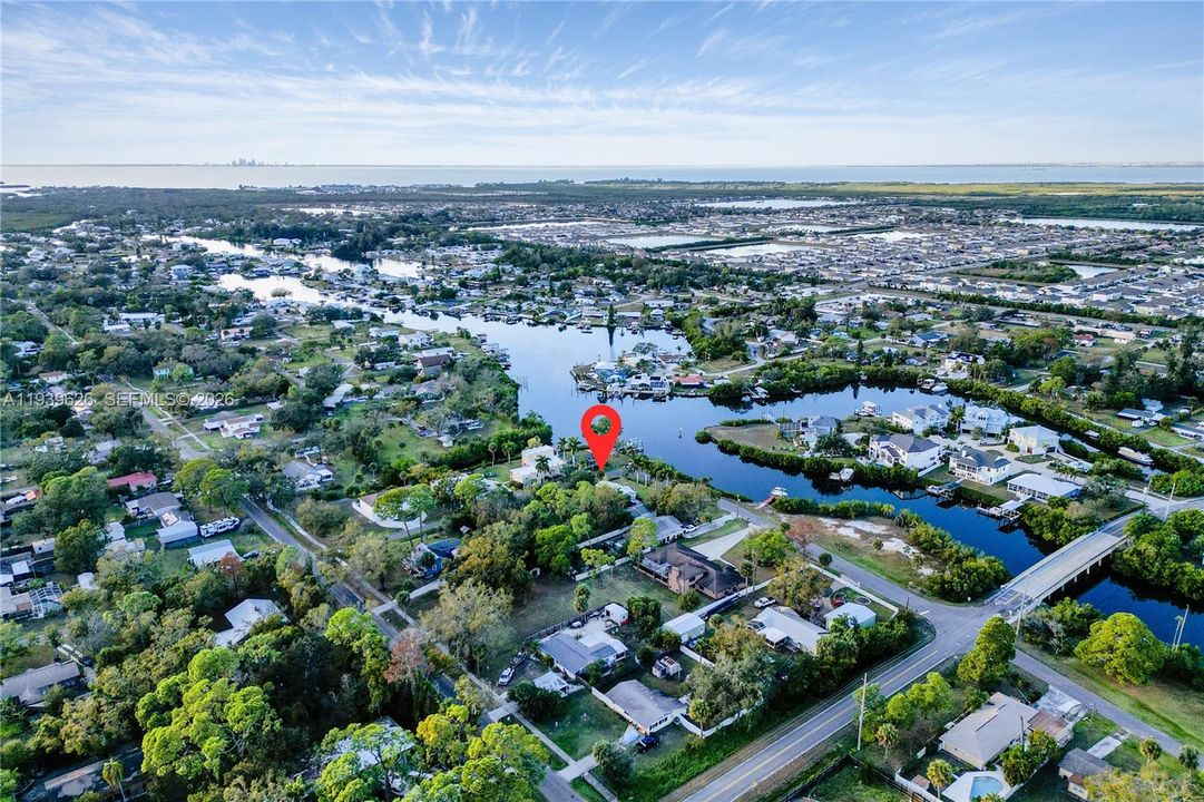 На продажу: $250,000 (0.60 acres)