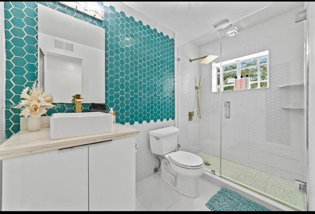 В аренду: $6,500 (4 спален, 2 ванн, 2270 Квадратных фут)