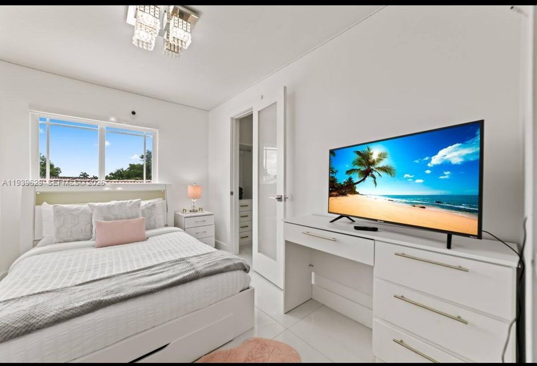 В аренду: $6,500 (4 спален, 2 ванн, 2270 Квадратных фут)