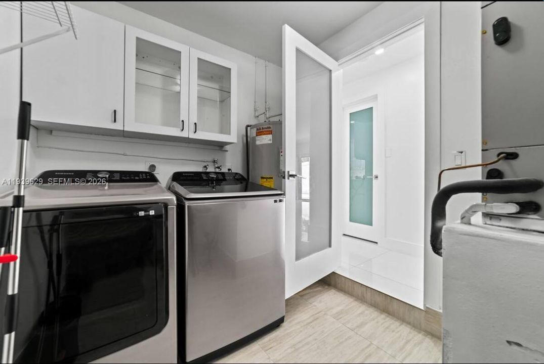 В аренду: $6,500 (4 спален, 2 ванн, 2270 Квадратных фут)