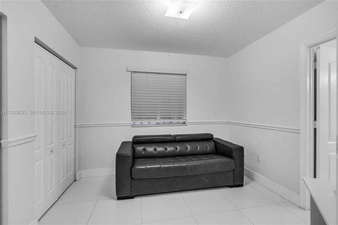 В аренду: $3,000 (3 спален, 2 ванн, 1384 Квадратных фут)