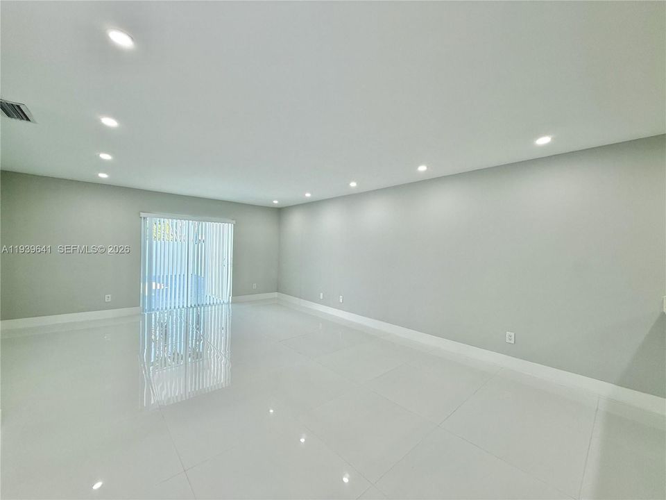 En Venta: $535,000 (2 camas, 2 baños, 1024 Pies cuadrados)