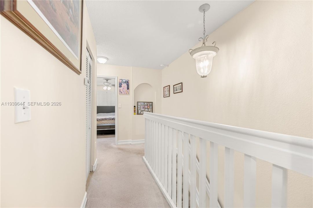 For Sale: $375,000 (2 beds, 2 baths, 1120 Square Feet)