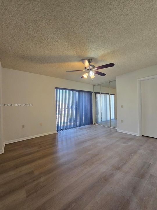 En Venta: $255,000 (2 camas, 2 baños, 1236 Pies cuadrados)