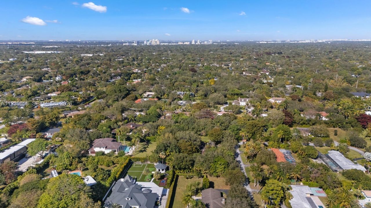 For Sale: $2,800,000 (1.30 acres)